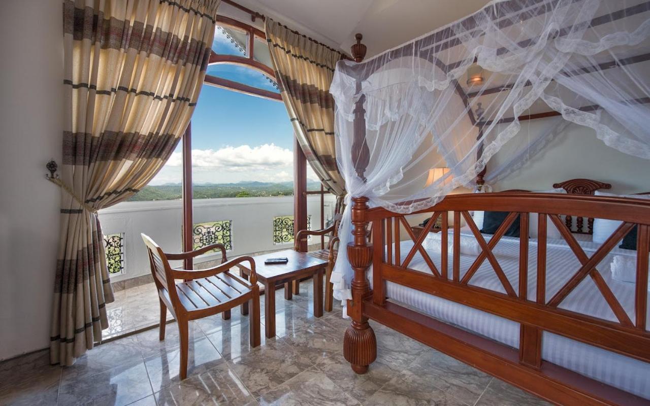 Hotel Ceylon Breeze