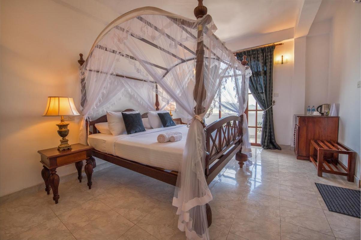 Hotel Ceylon Breeze *
