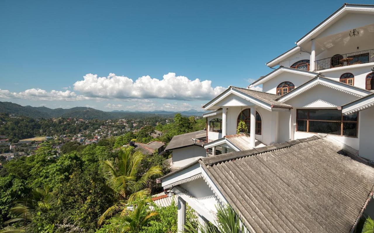 Hotel Ceylon Breeze Kandy