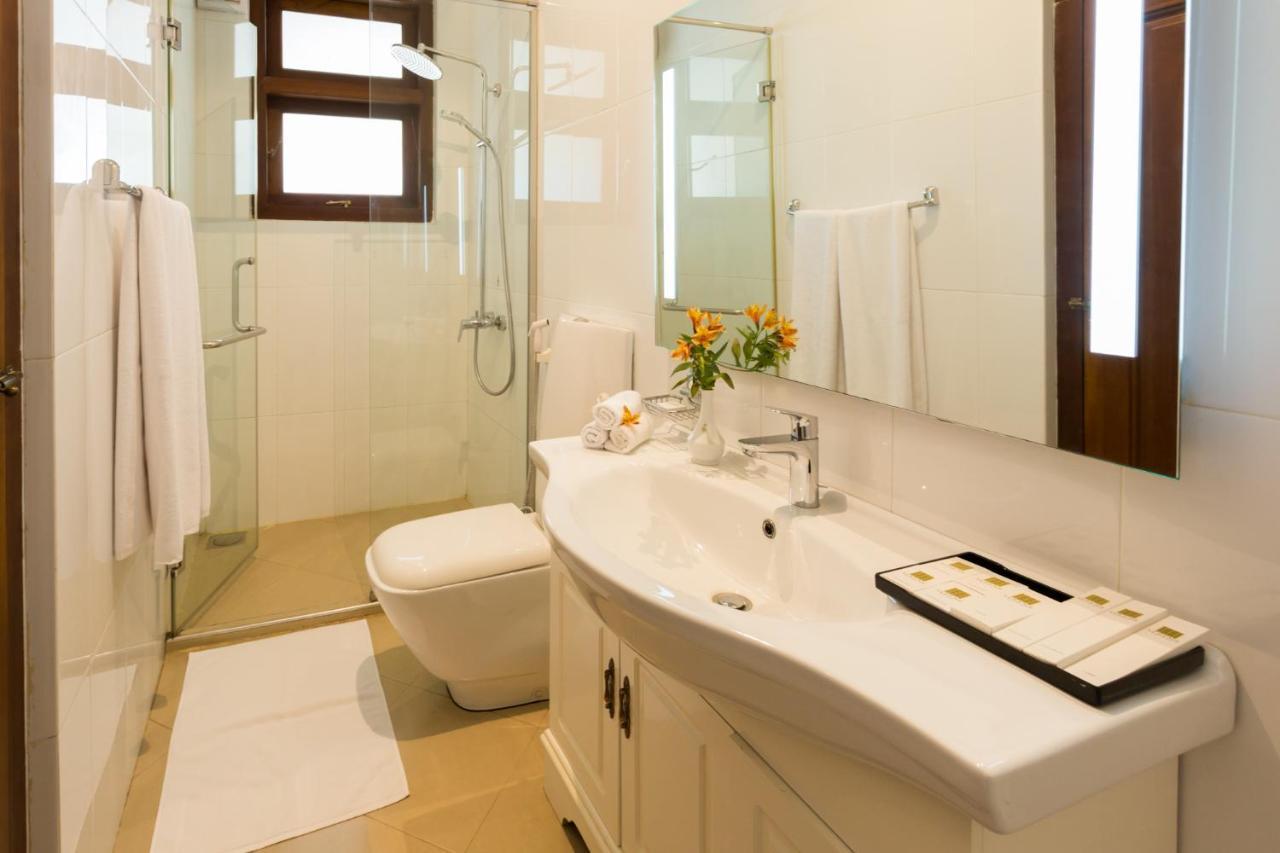 Serene 38 Hotel 4*