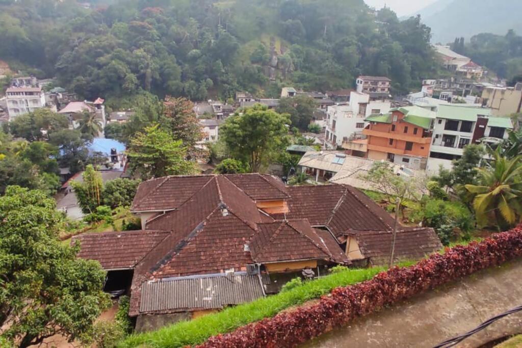 Sobasee Deluxe Apartment Kandy