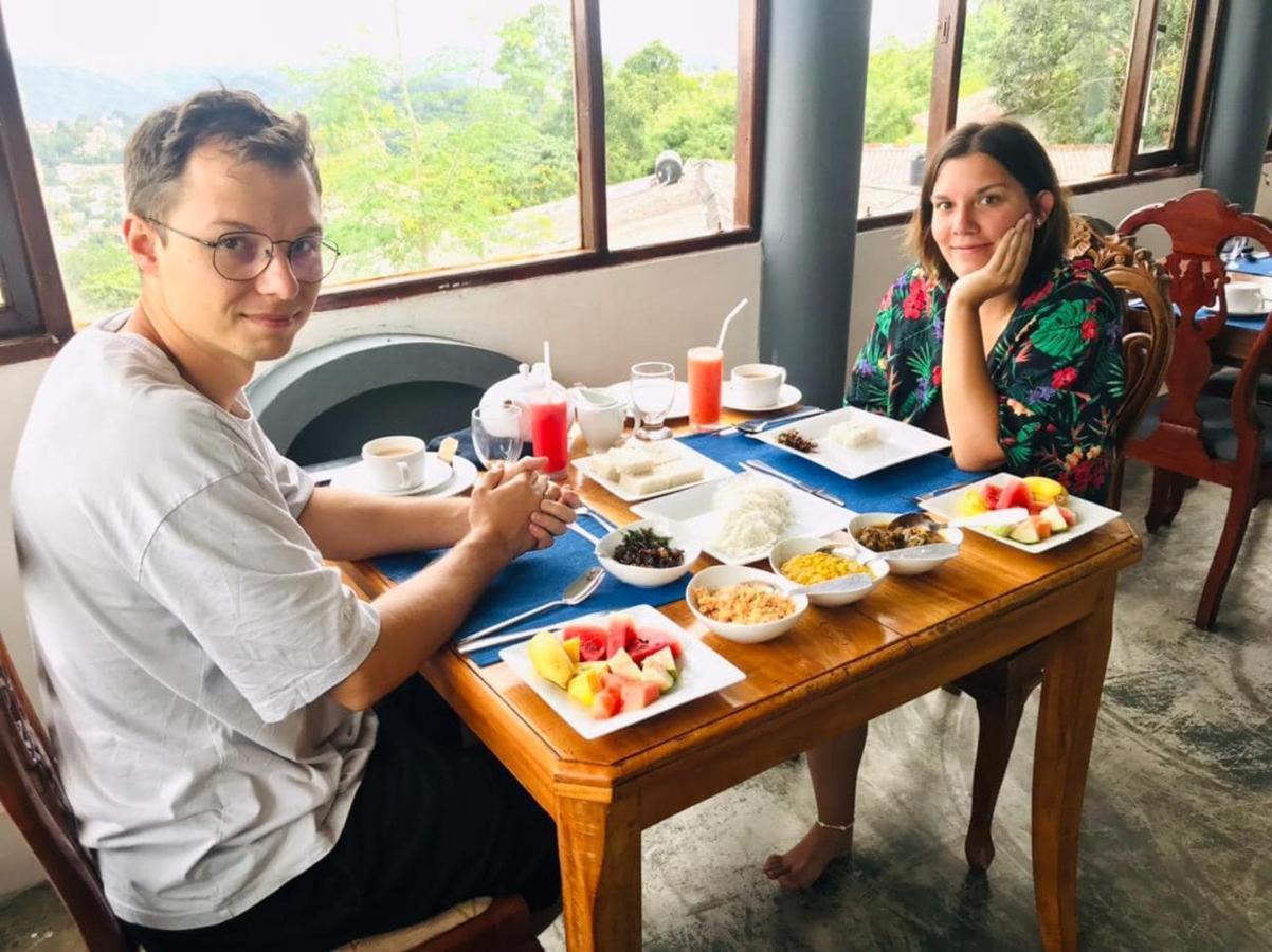 Ceylon Breeze Hotel Kandy