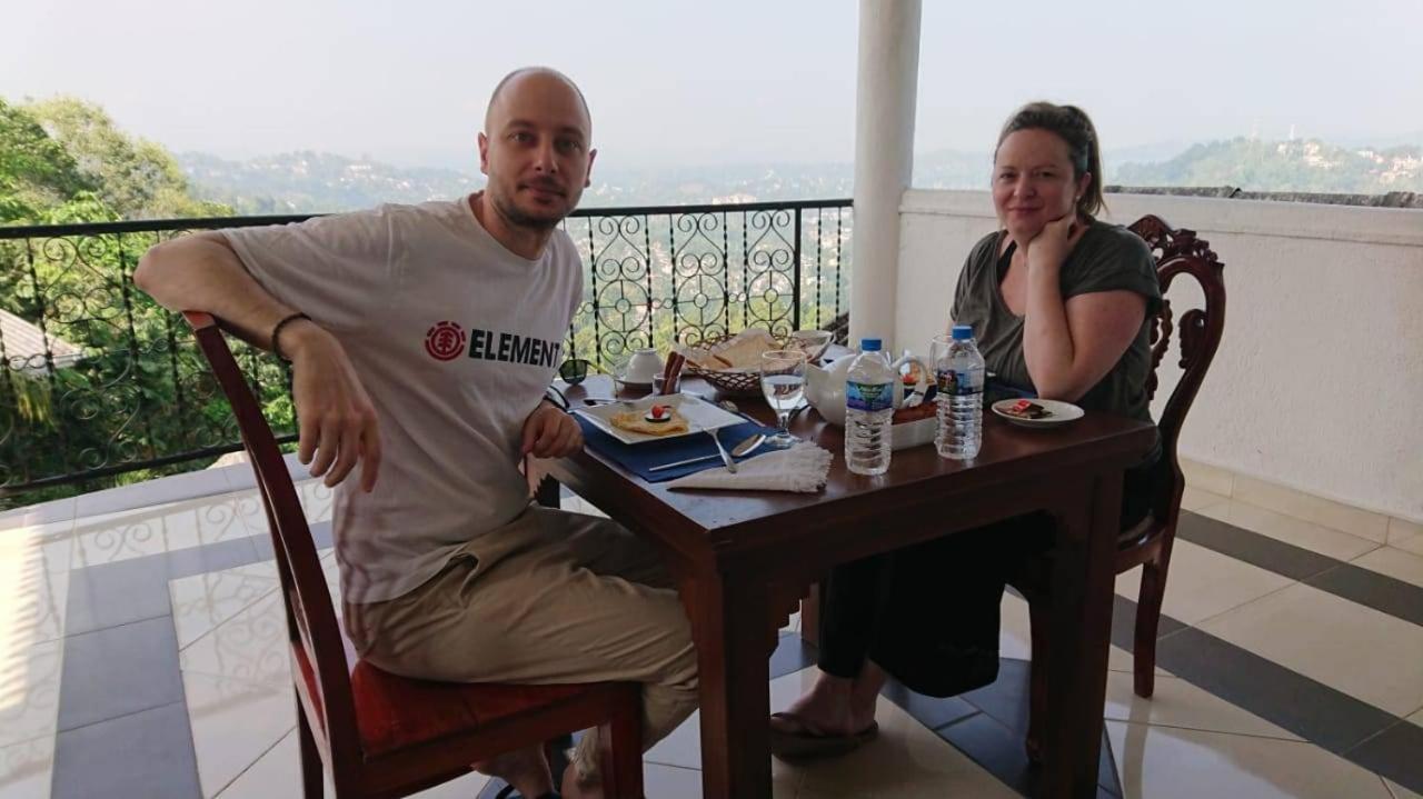 Ceylon Breeze Hotel