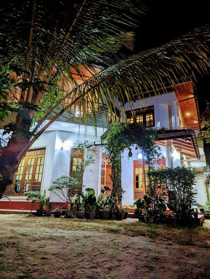 Moon Water's Edge Homestay