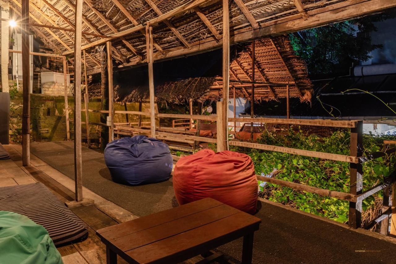 Deck On The Hills Bunks Hostel Kandy