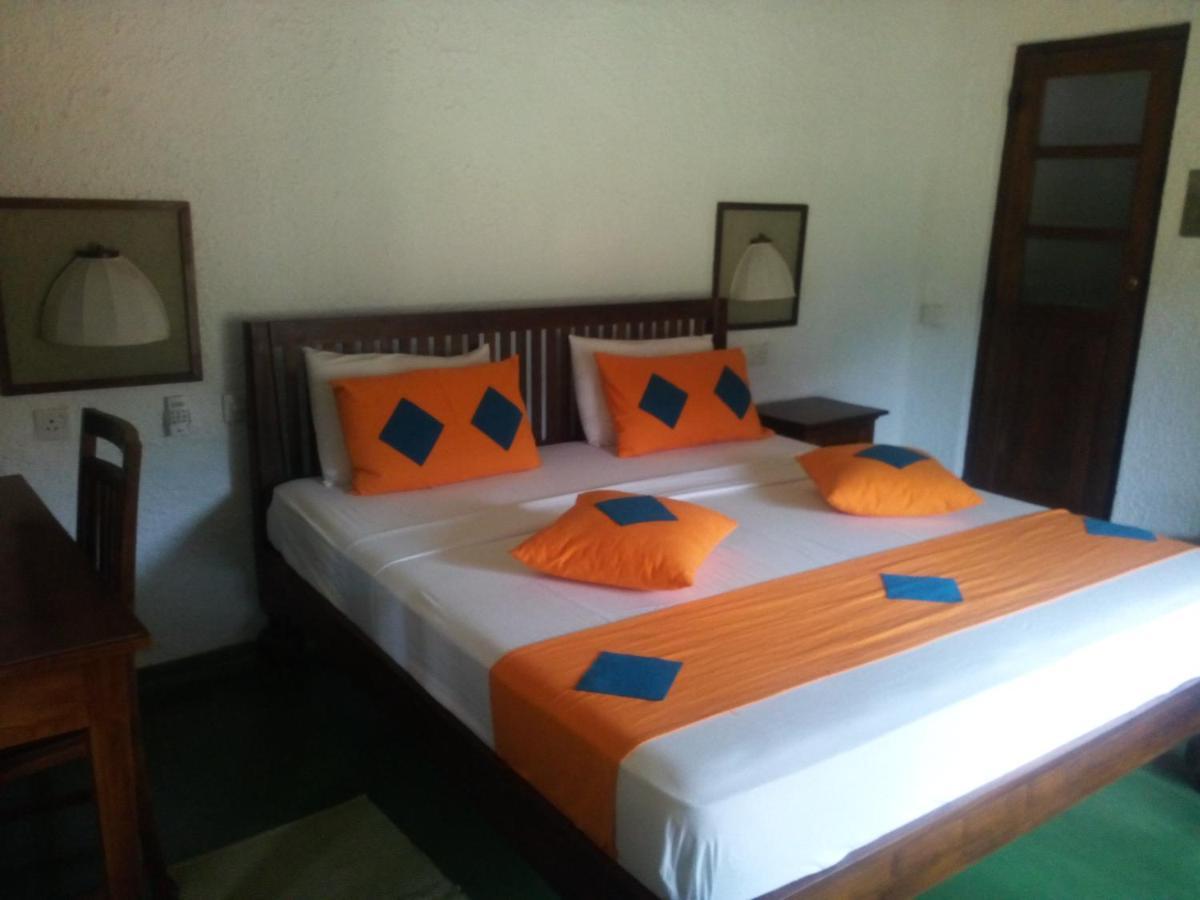 Hotel Serendip Stone And Kandy