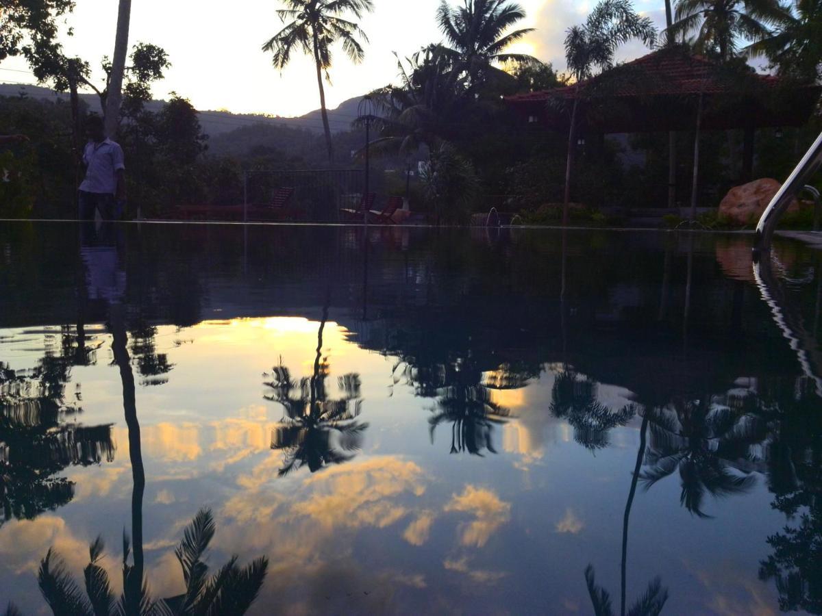 Serendip Stone And Hotel Kandy