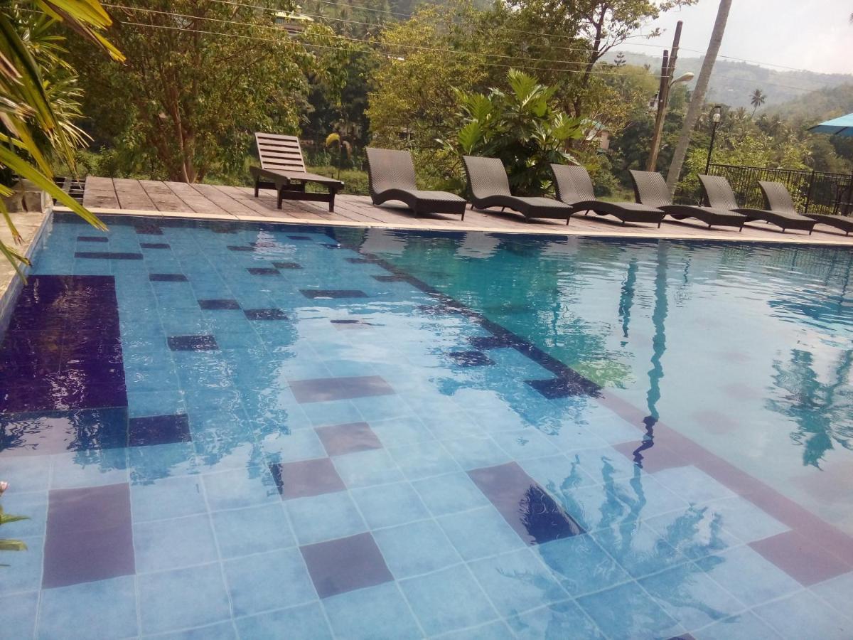 Hotel Serendip Stone And 4*