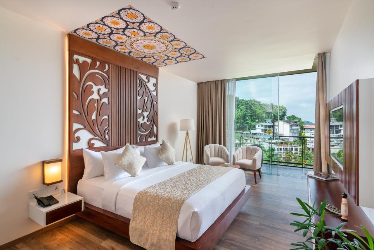 Hotel Grand Serendib