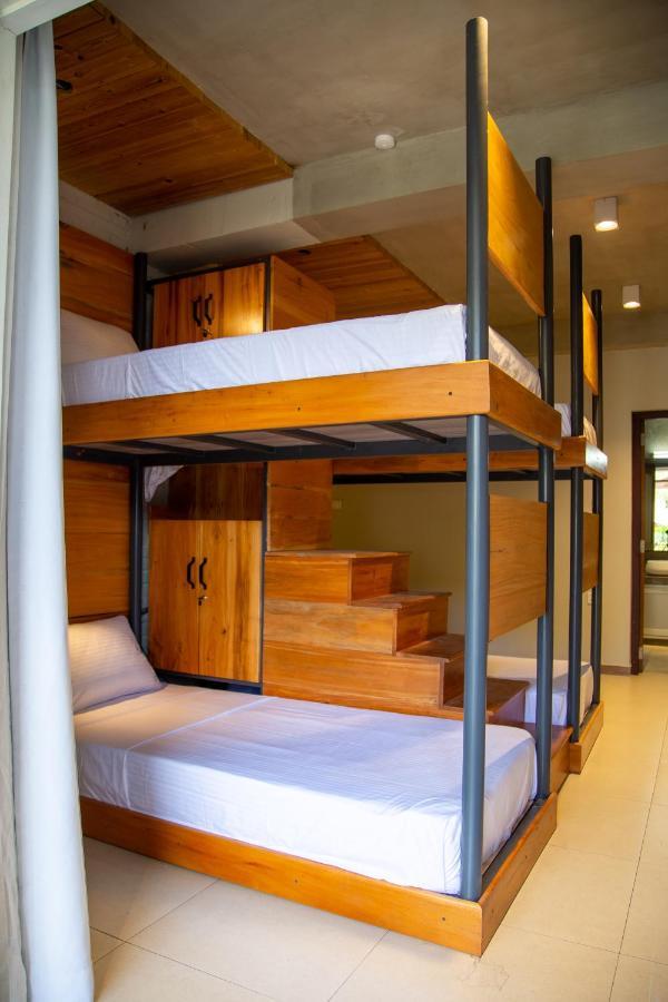 Hostel Kurumbunkz *
