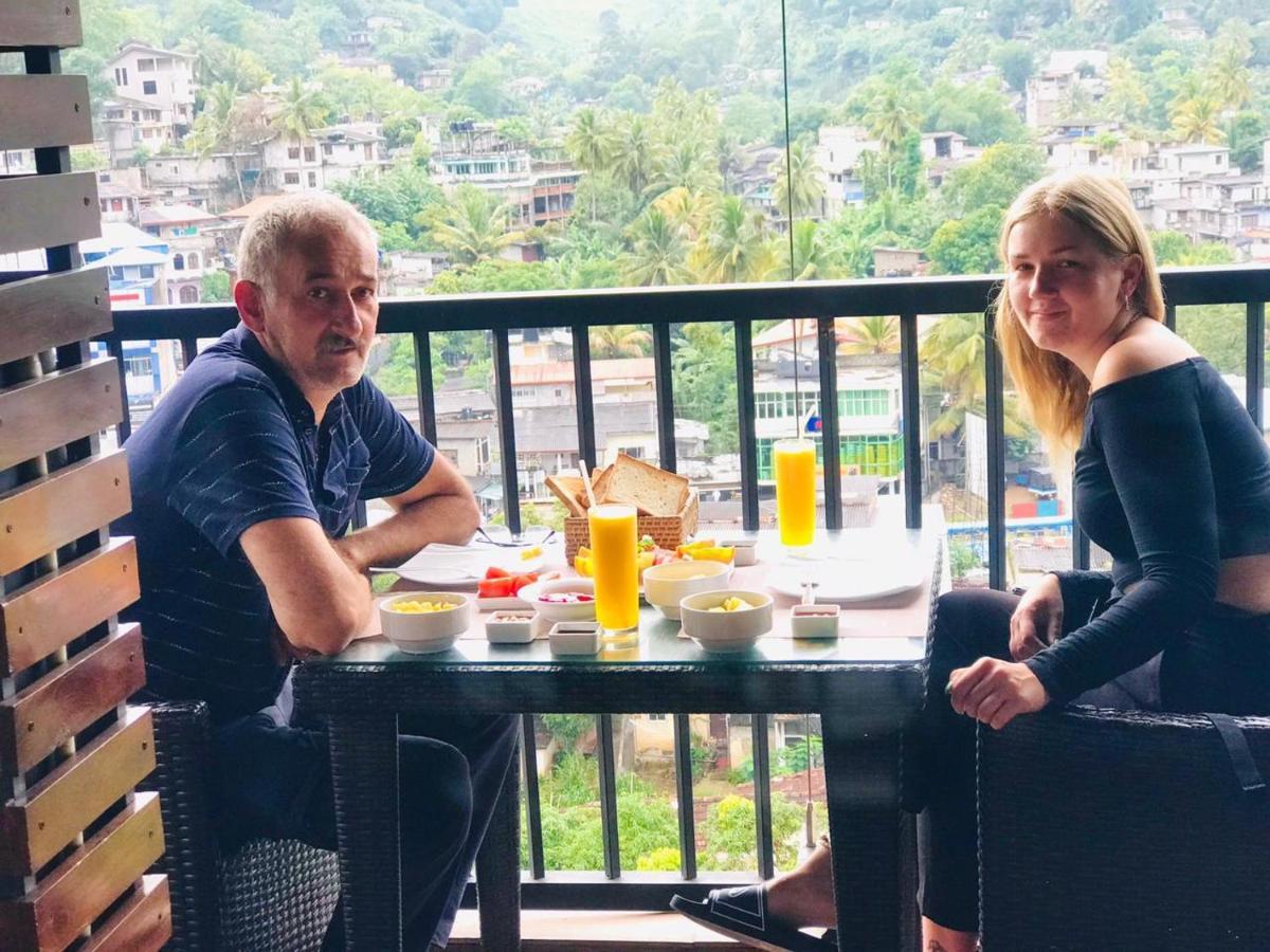 Quick Stop * Kandy