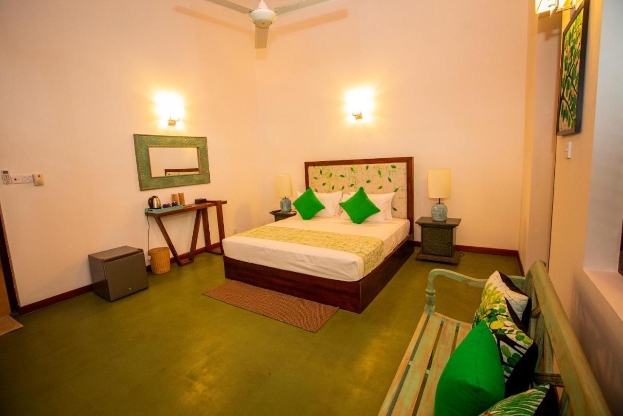 Muthu 5* Kandy