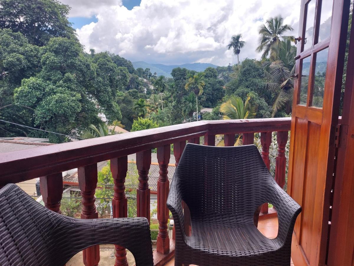 Mystique Hideout Guest house *
