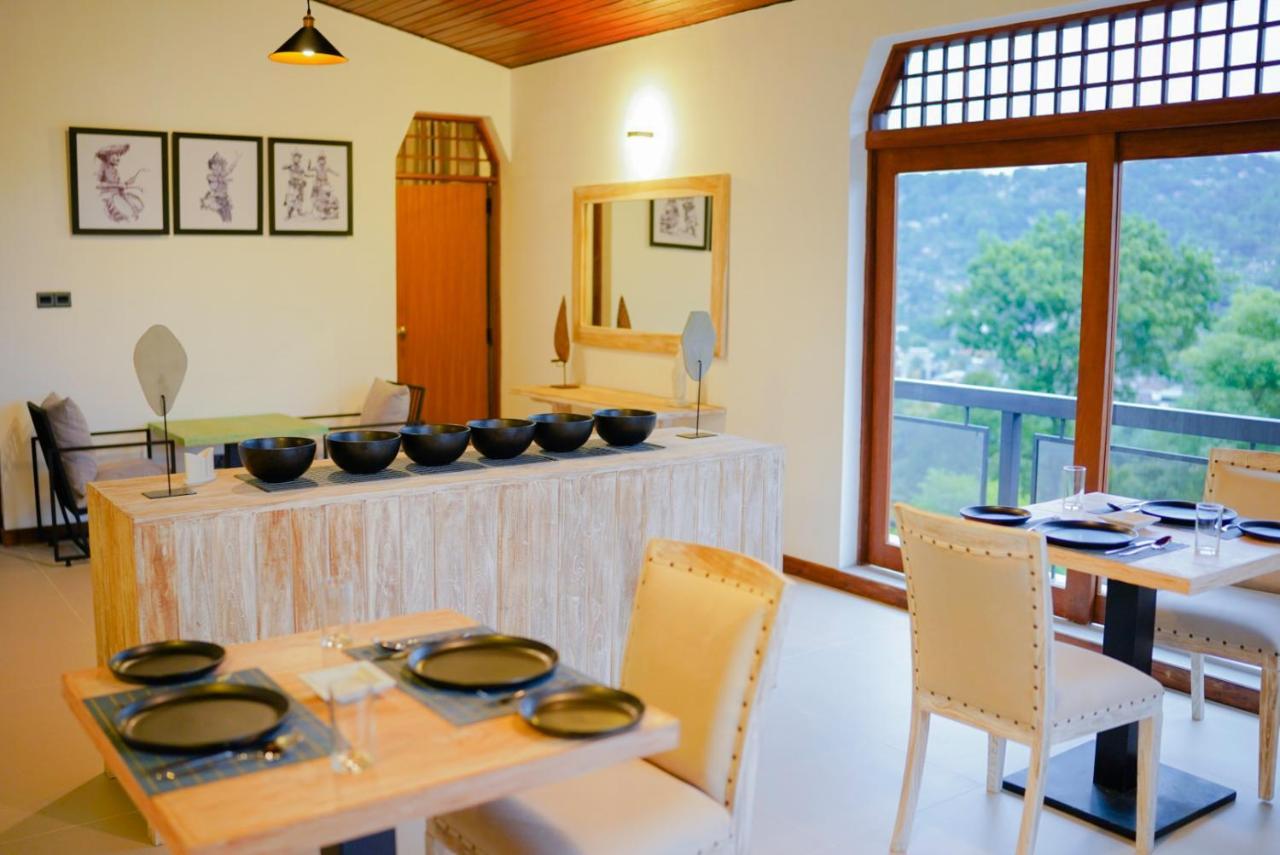 Chariot Square Hotel Kandy