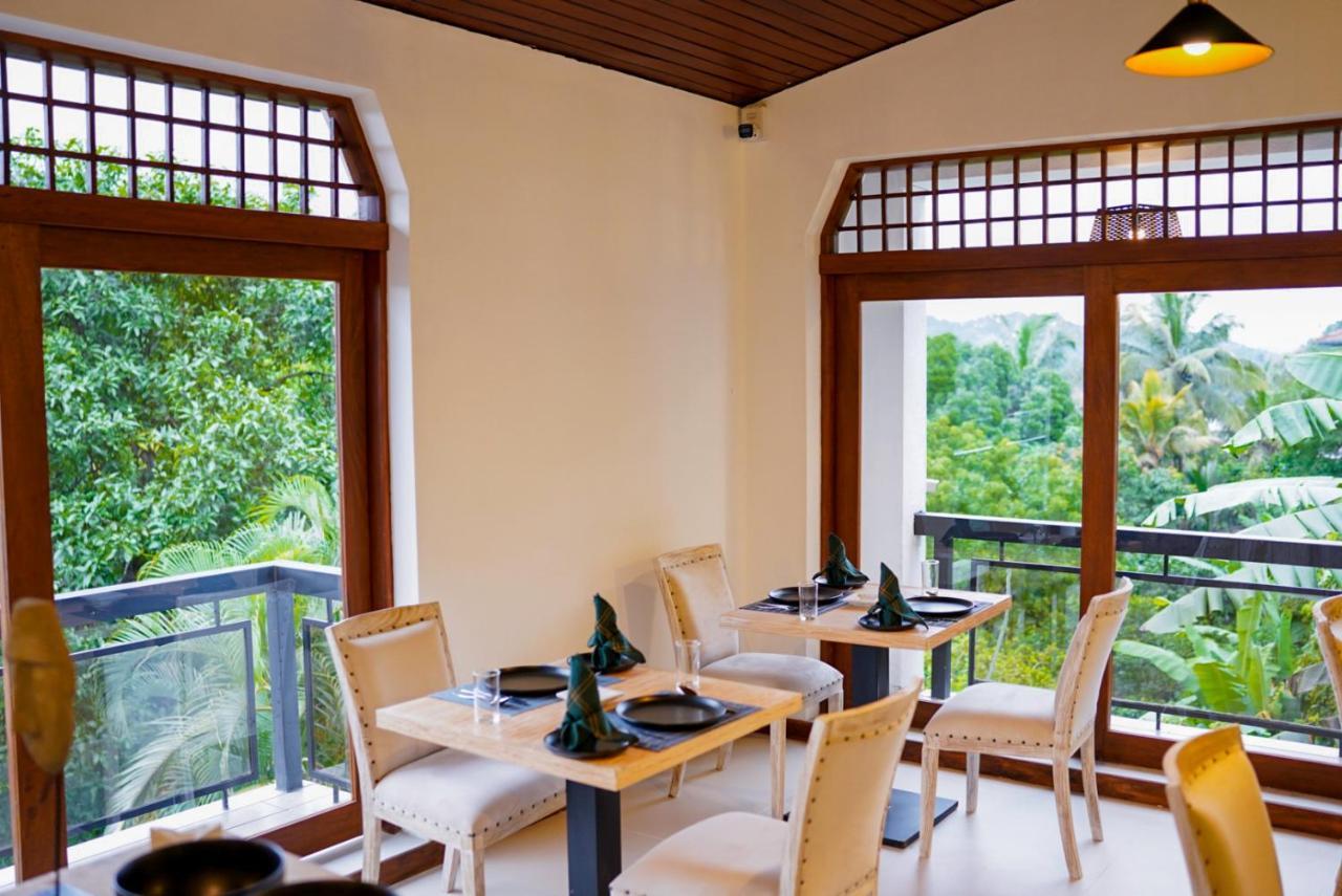 Chariot Square Hotel Kandy