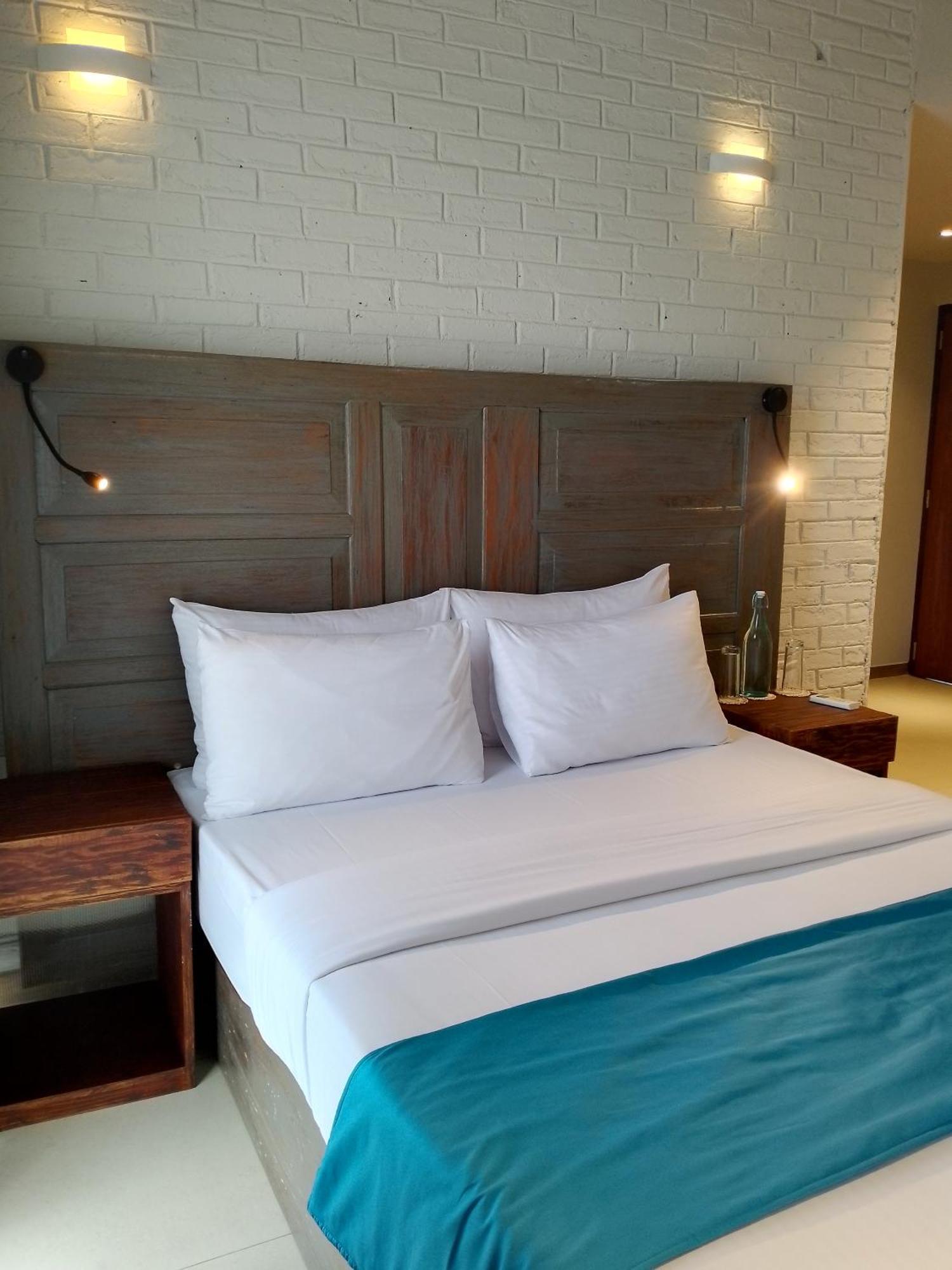 Kurumbunkz Hostel Kandy
