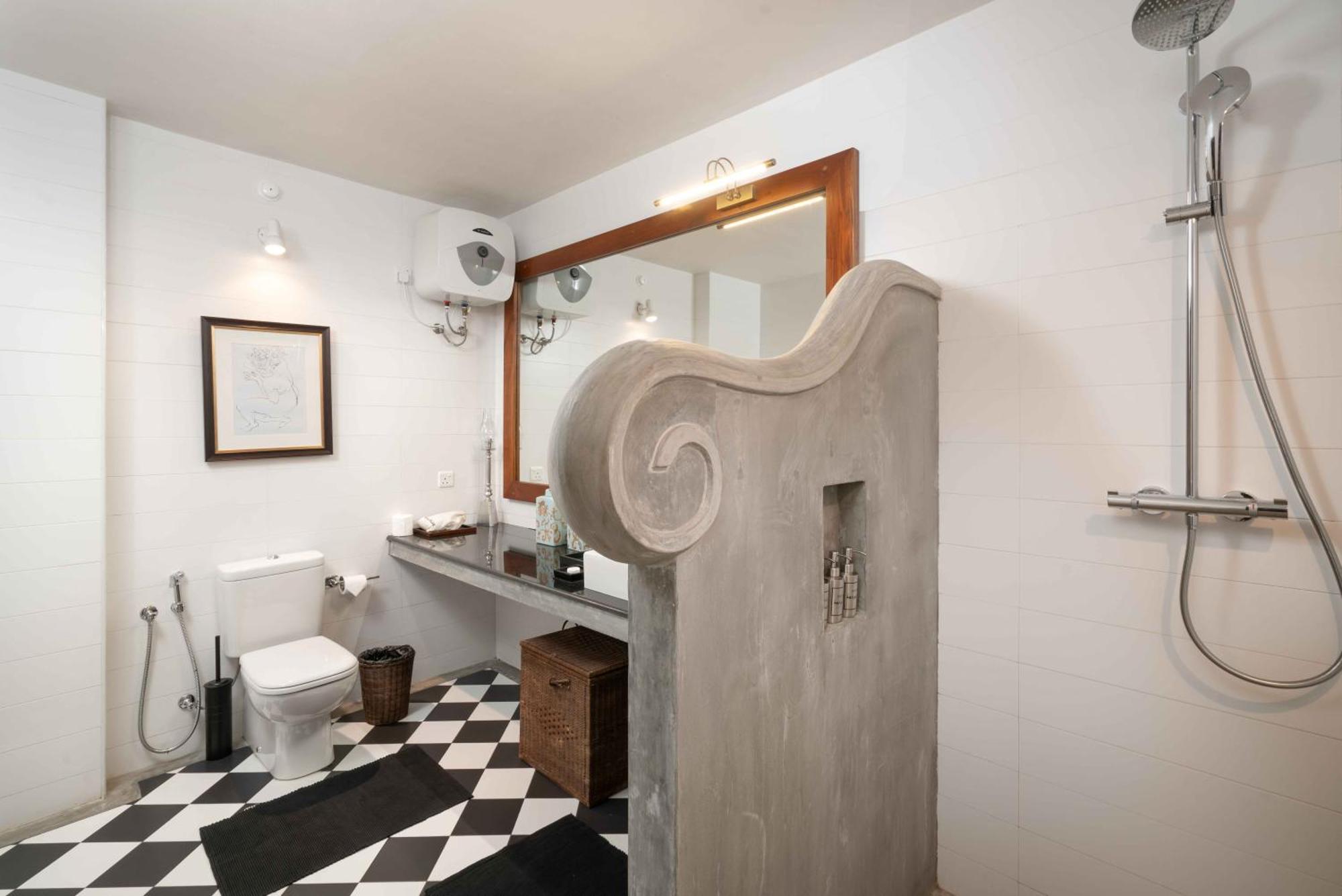 Taru Hotel 5*
