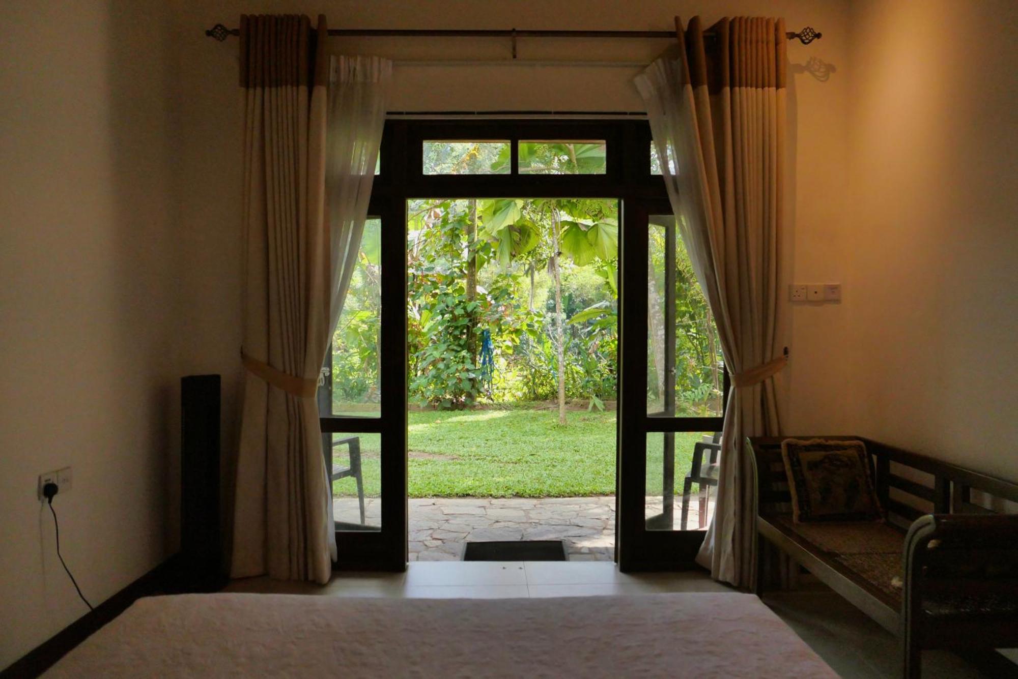 Hostel The Bliss *