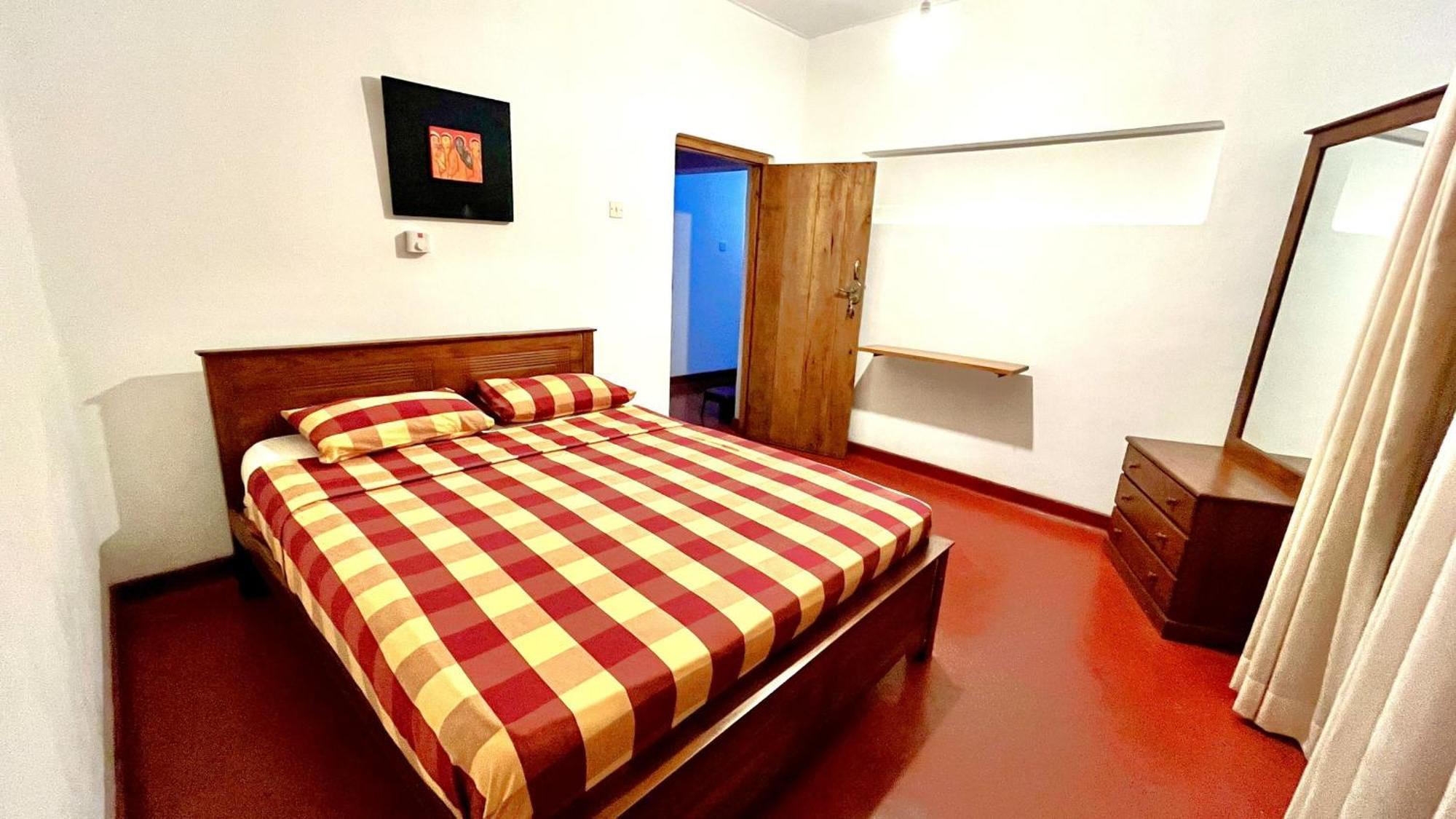 Pearl House 2*