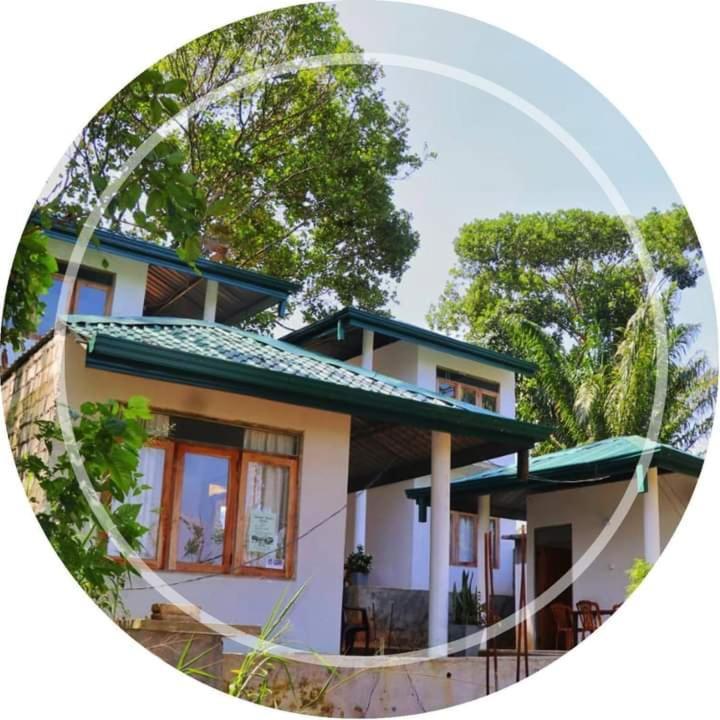 Warmy Treat Hotel Kandy