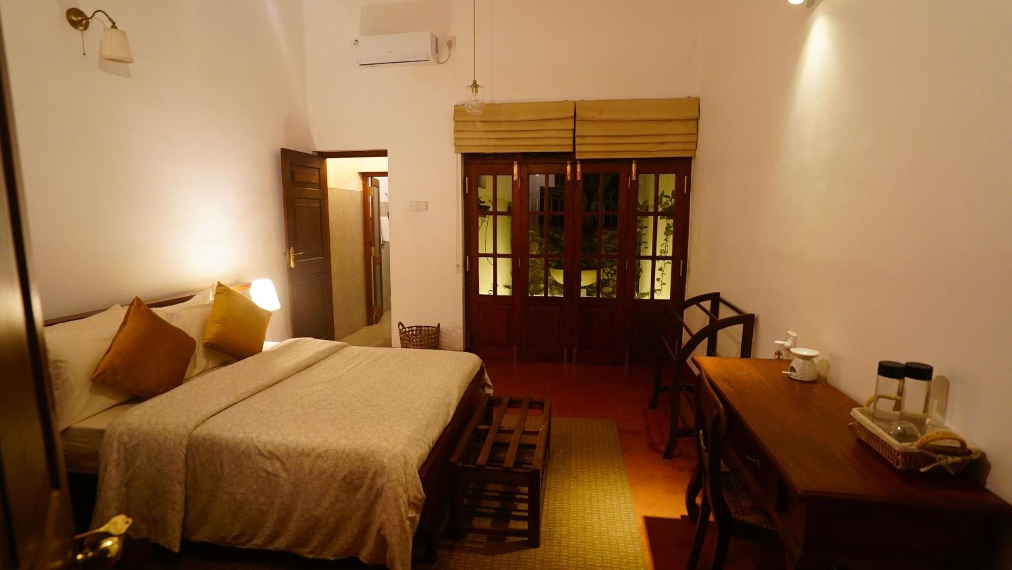 Colonial Villa *