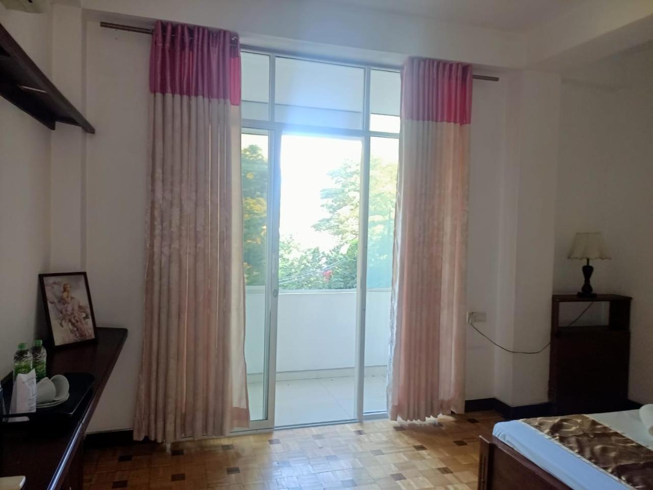 Tenshin Residance. Hotel Kandy