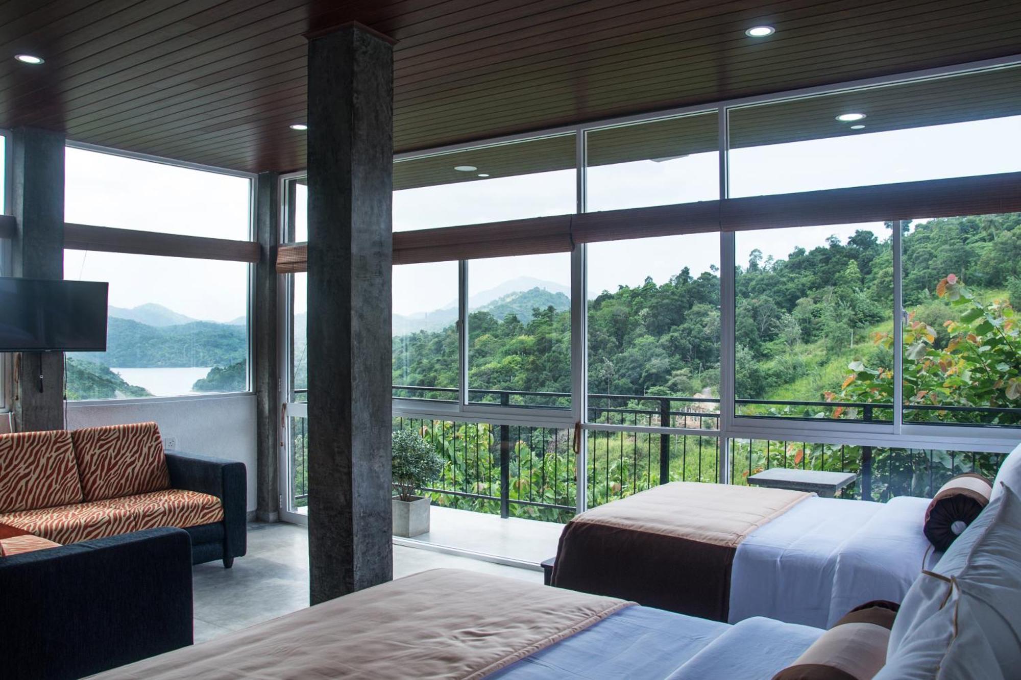 Victoria Eco Hotel 3*