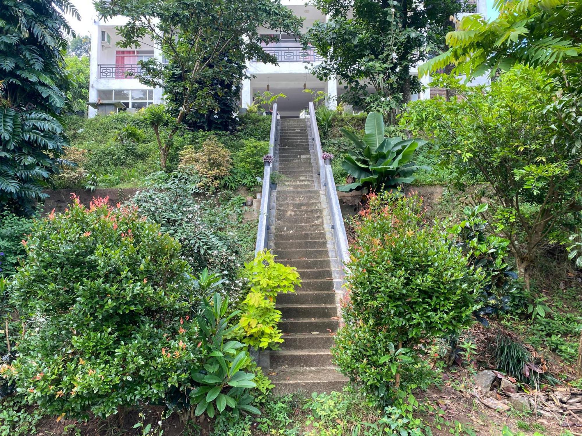 Rivers Edge Nature Resort Kandy
