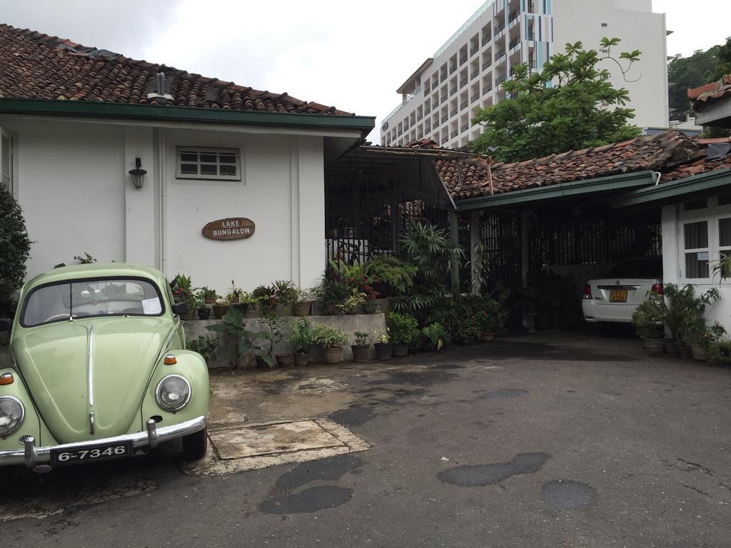 Lake Bungalow Guest house *