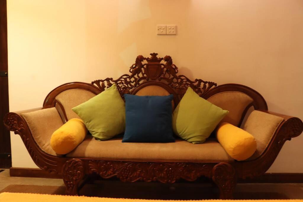 Colonial Villa Kandy