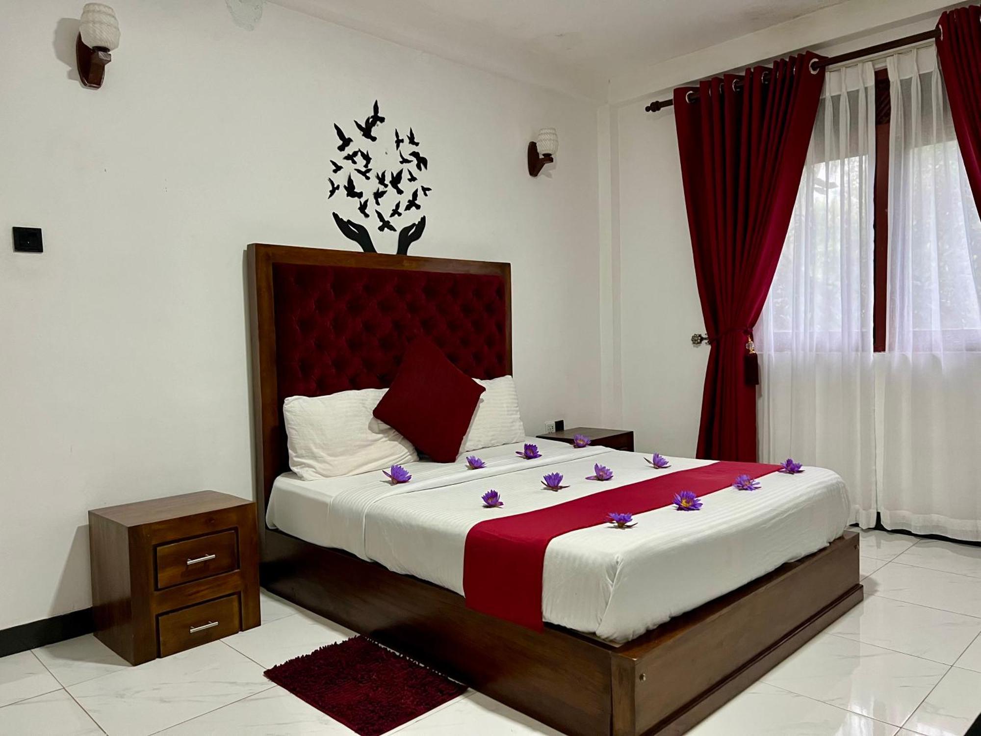 Heaven Breeze 3* Kandy