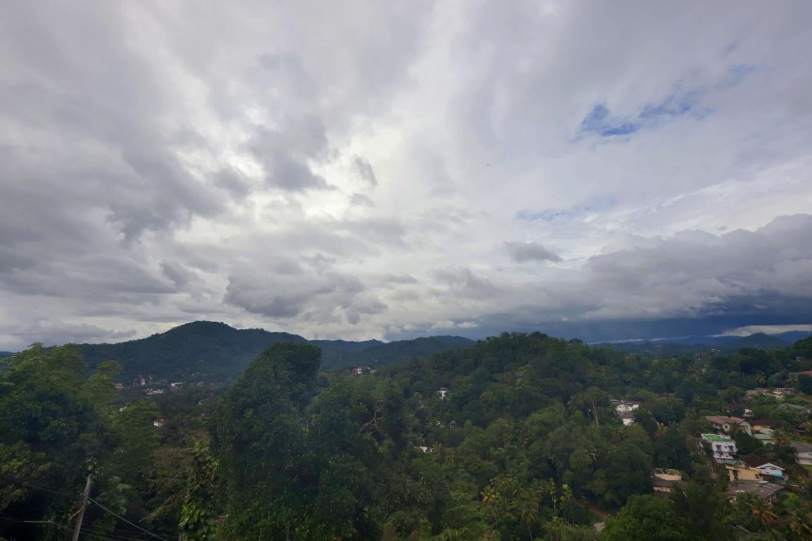 Homestay Gannoru Hatana Kandy