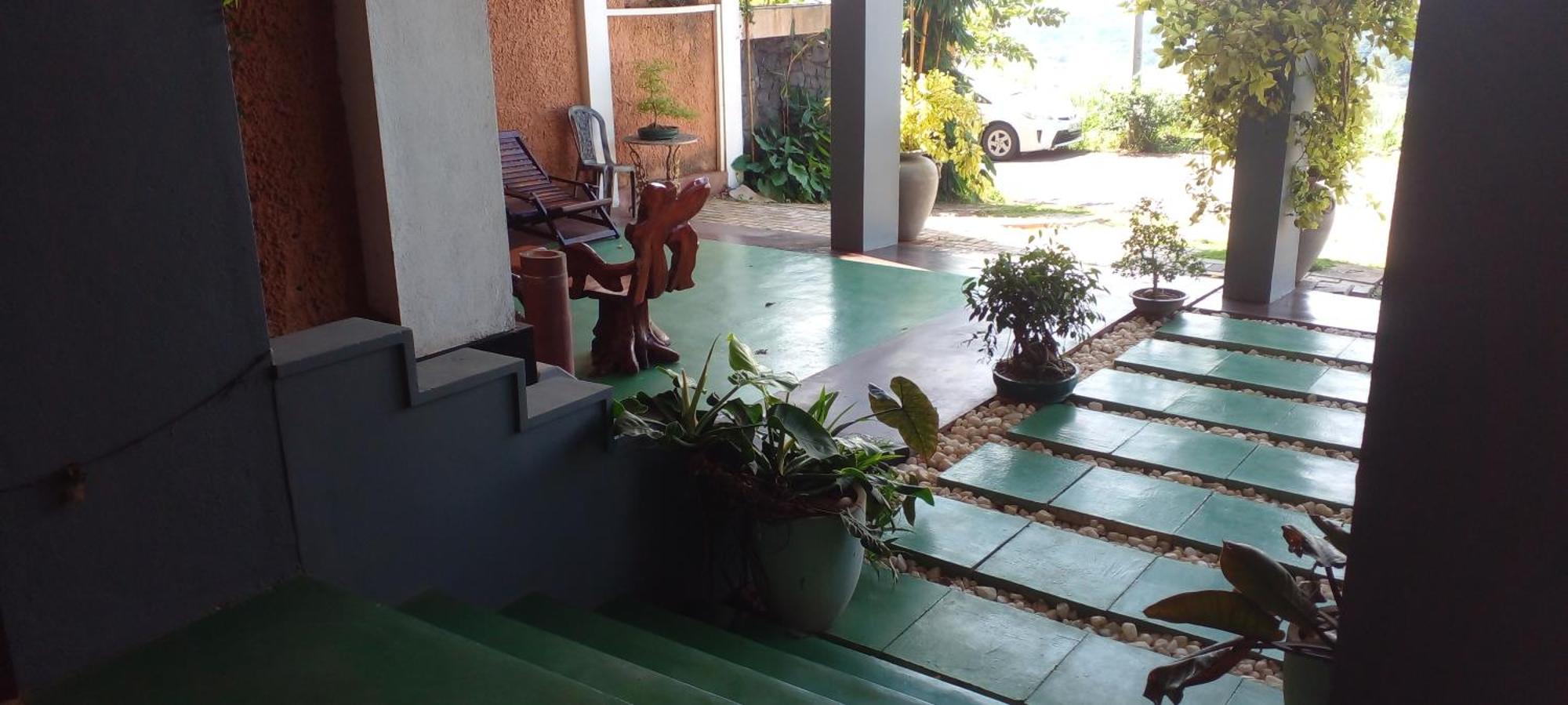 Lawan One Homestay *