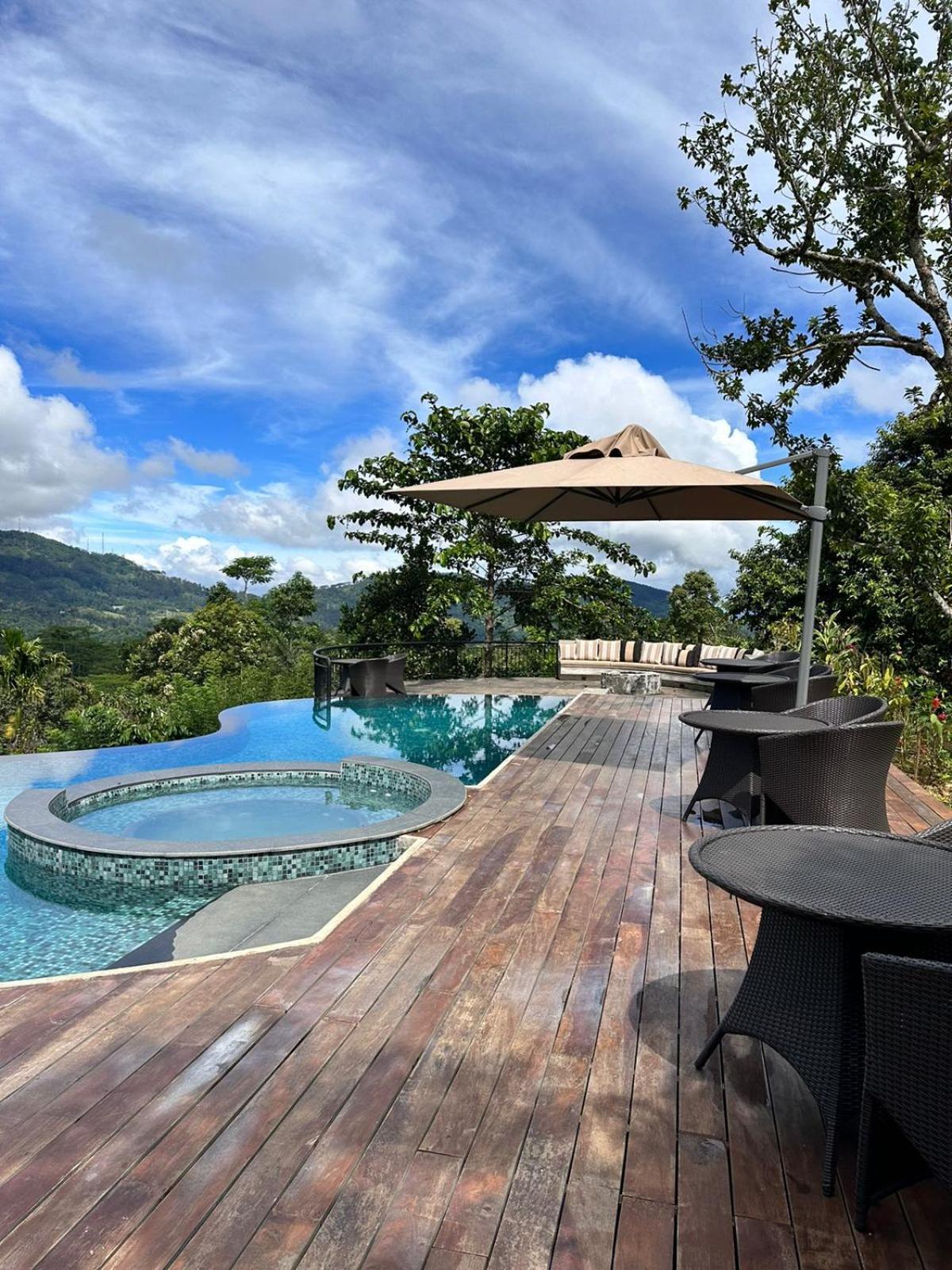 Dendrobium House Hotel