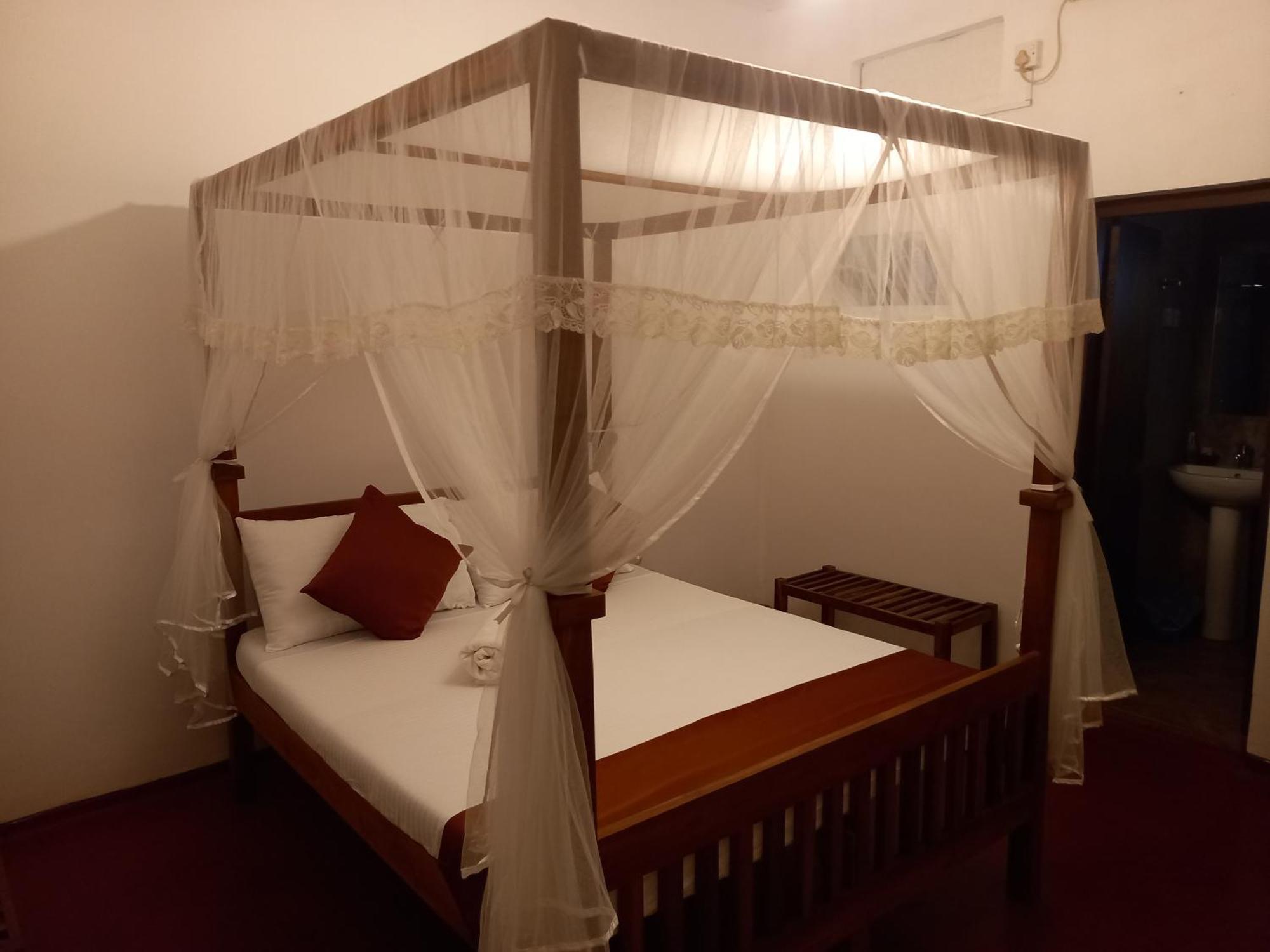Guest house Mahaweli Shades