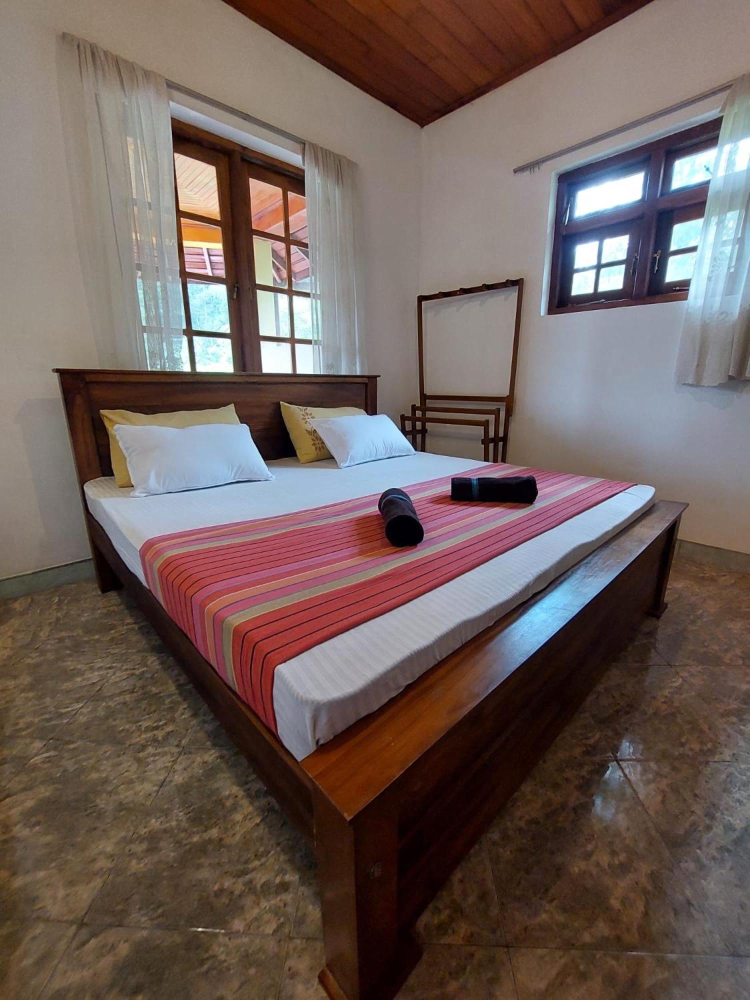 Mystique Hideout Guest house *