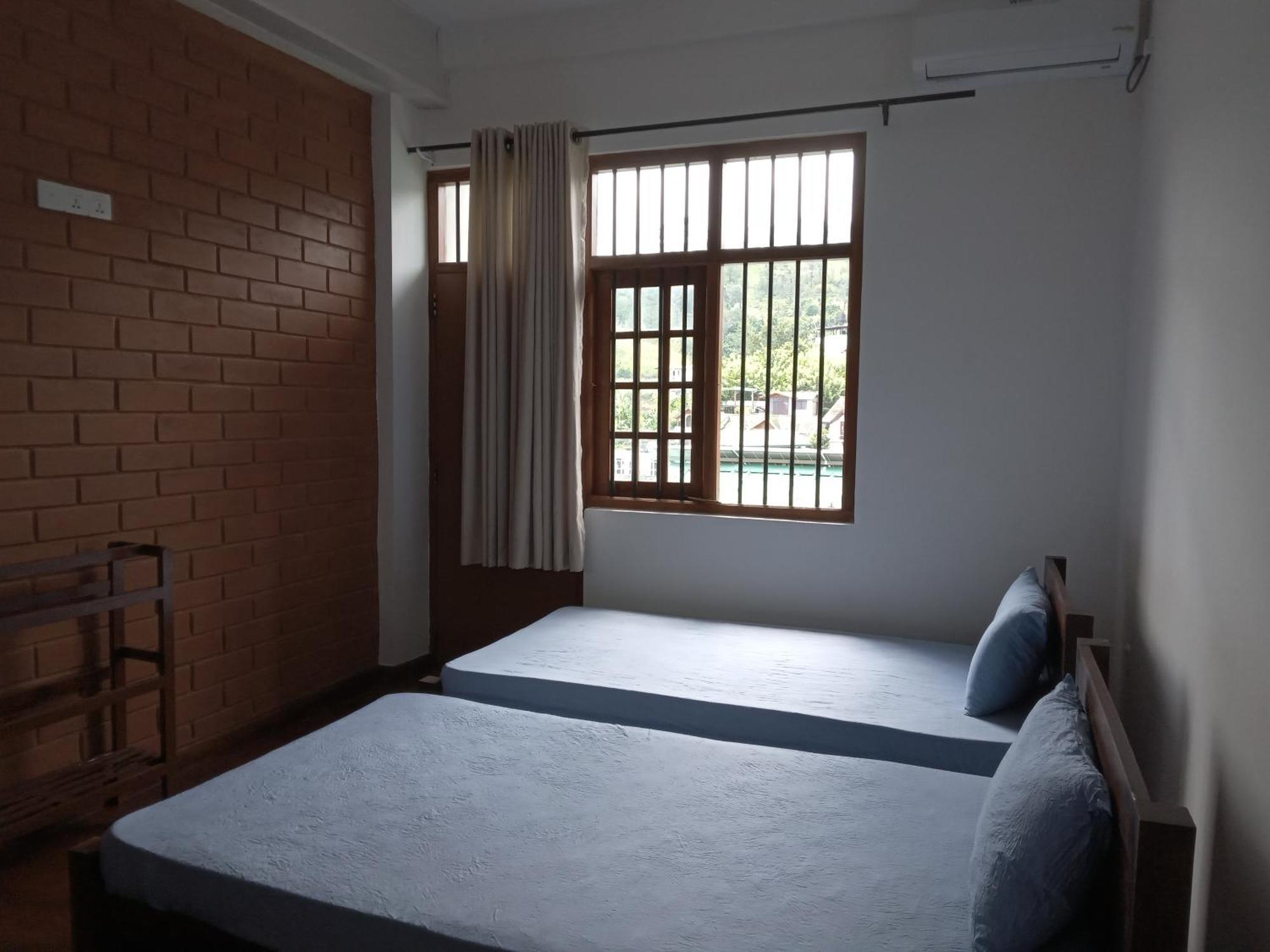 Windy Hanthana Guest house