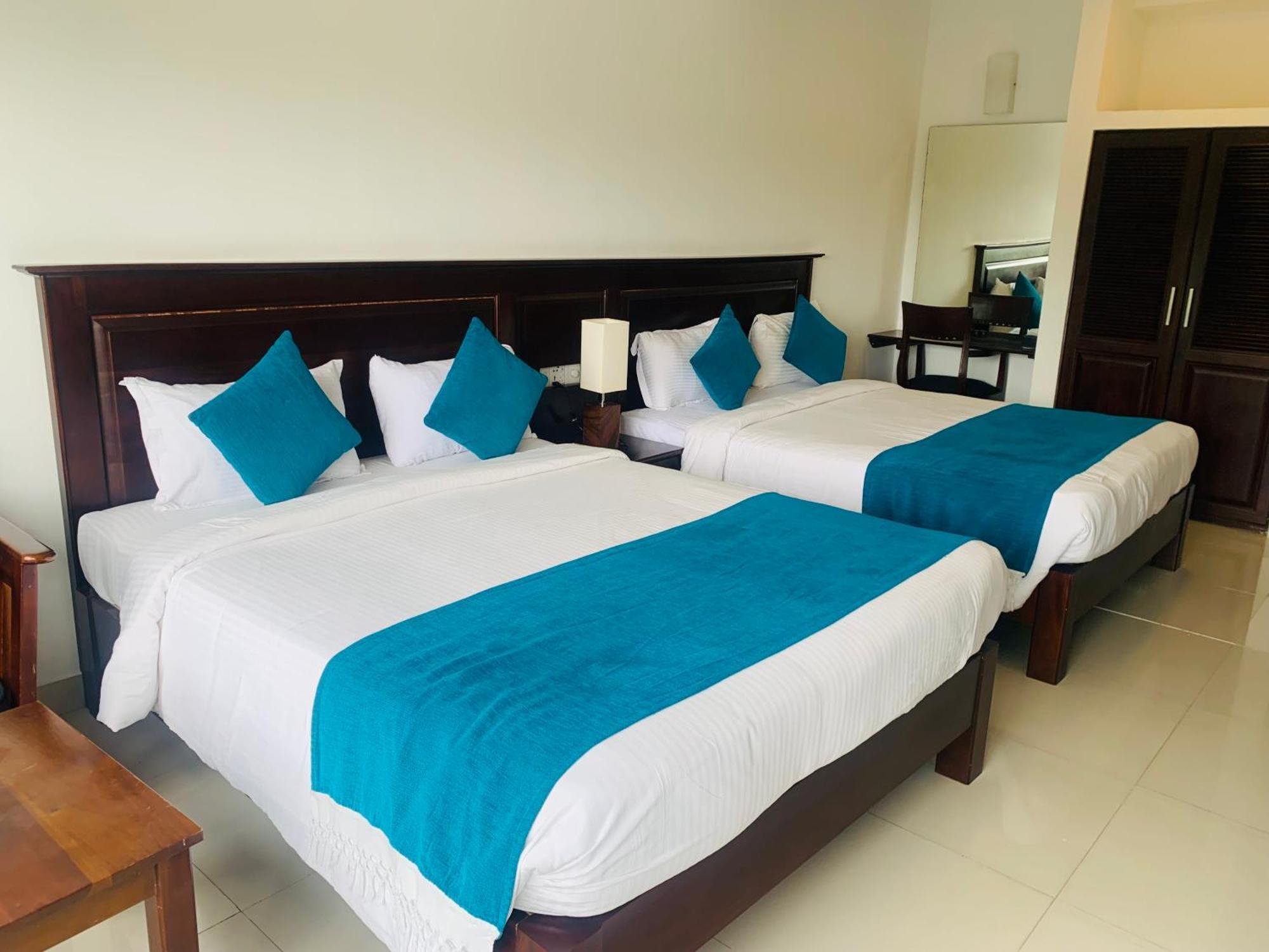 Hotel Gangaaddara Kandy