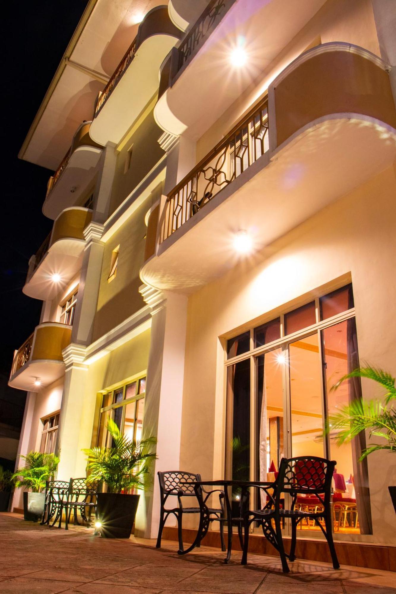 Lakefield Hotel Kandy