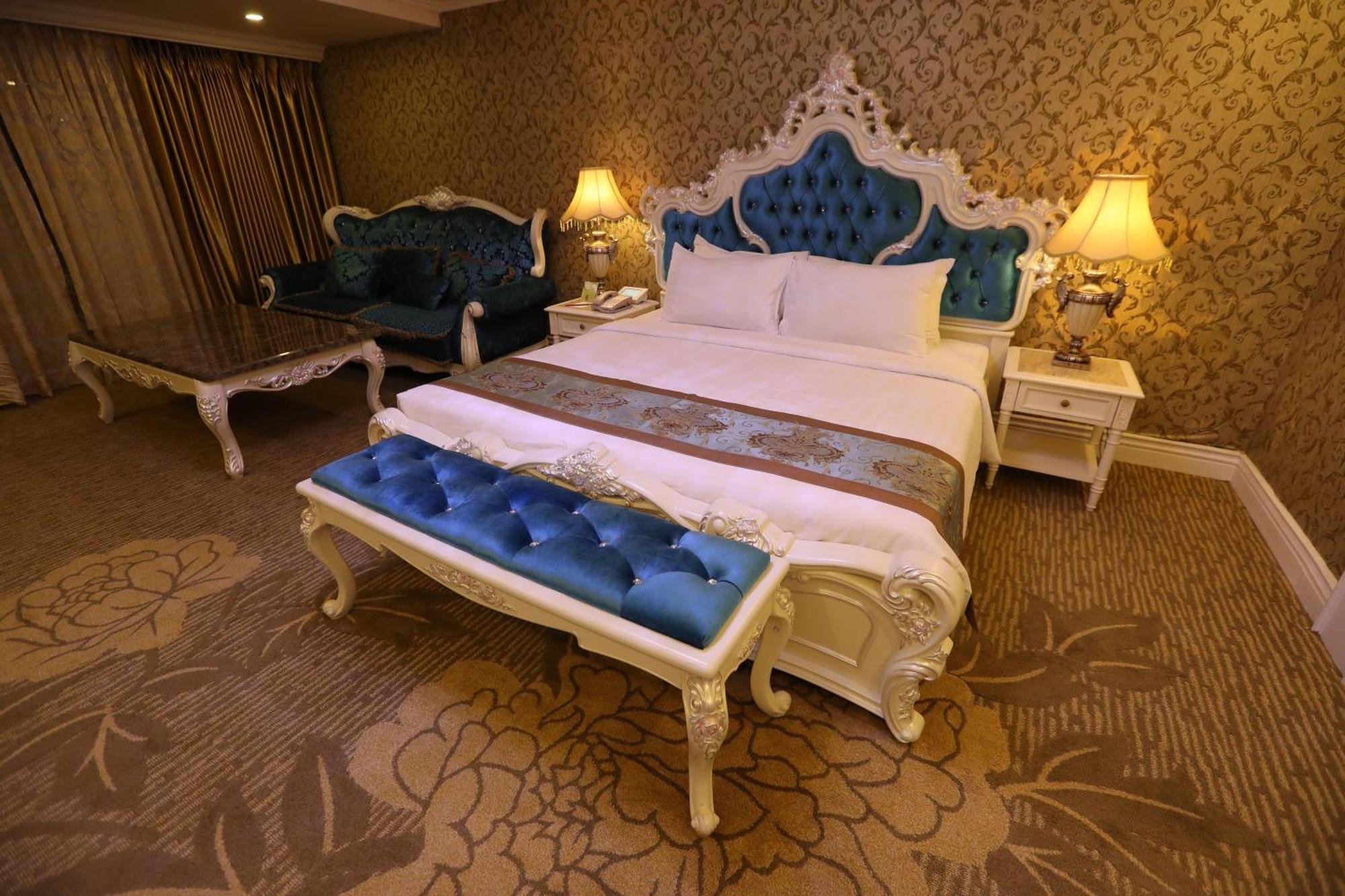The Grand Kandyan 5*