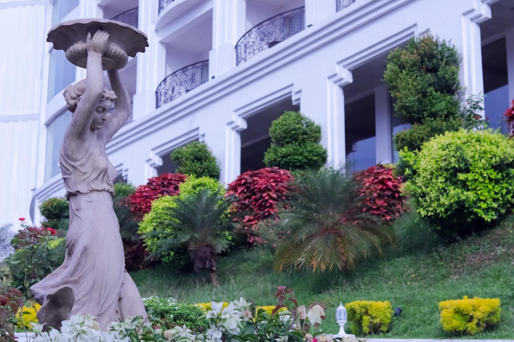 The Grand Kandyan Hotel Kandy