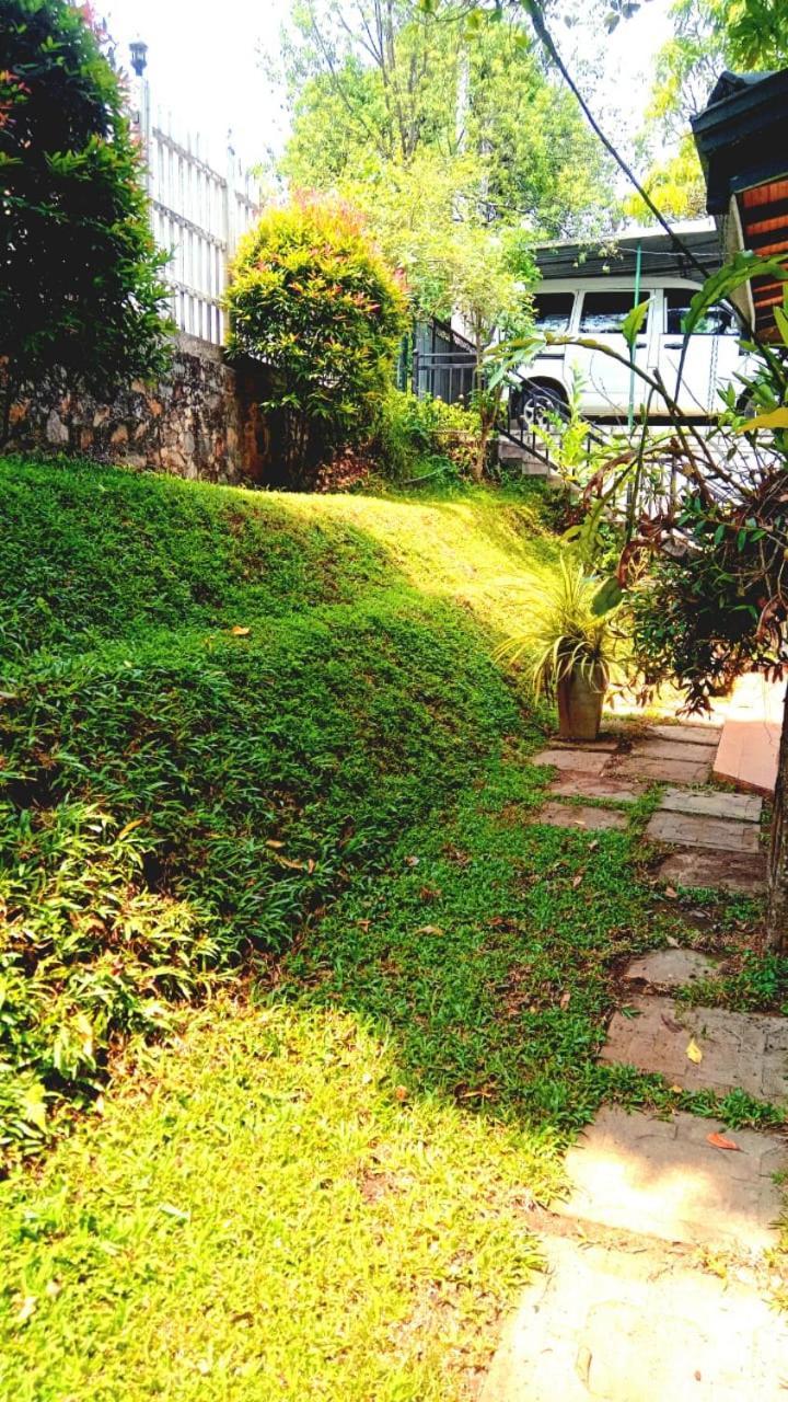 Apartment River Garden Kandy