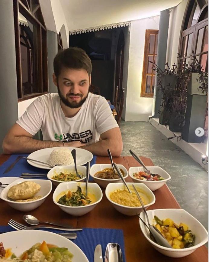 Ceylon Breeze Hotel