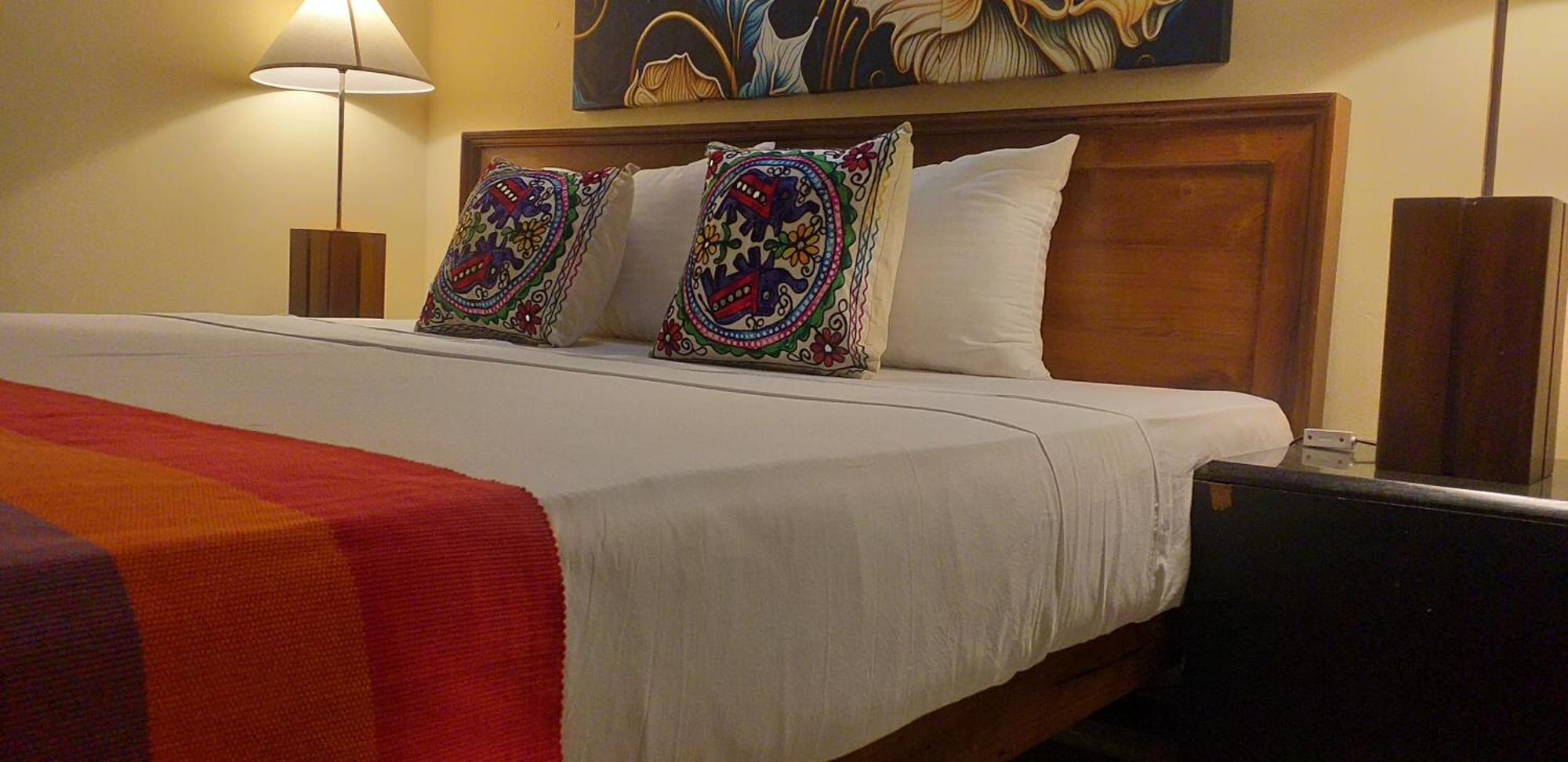 Guest house Crown Hills