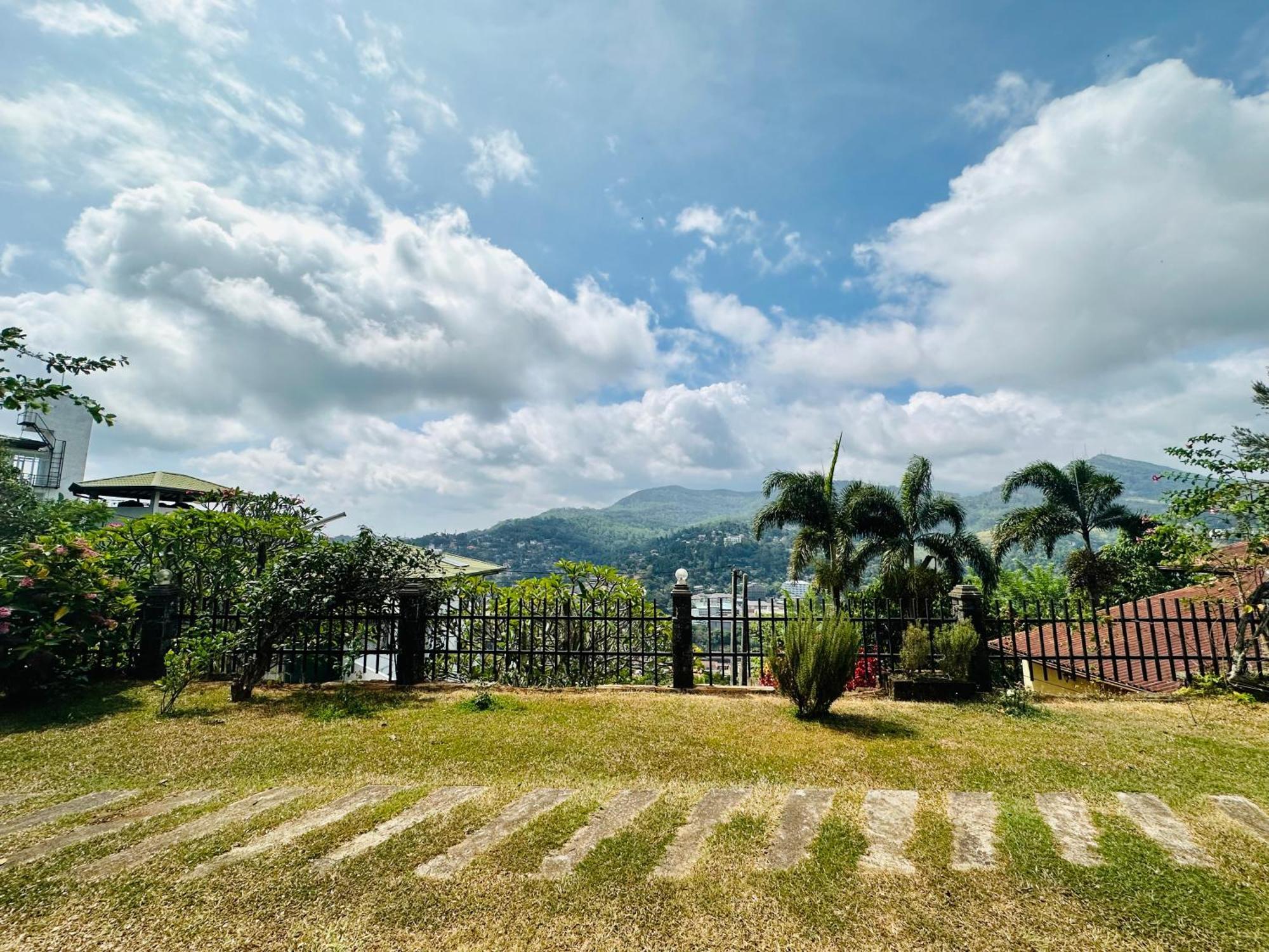 The Views - 360 Mountain View * Kandy