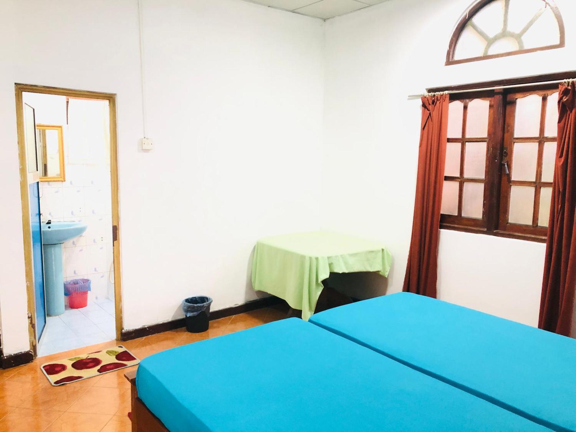 Guest house Kandyan Center *