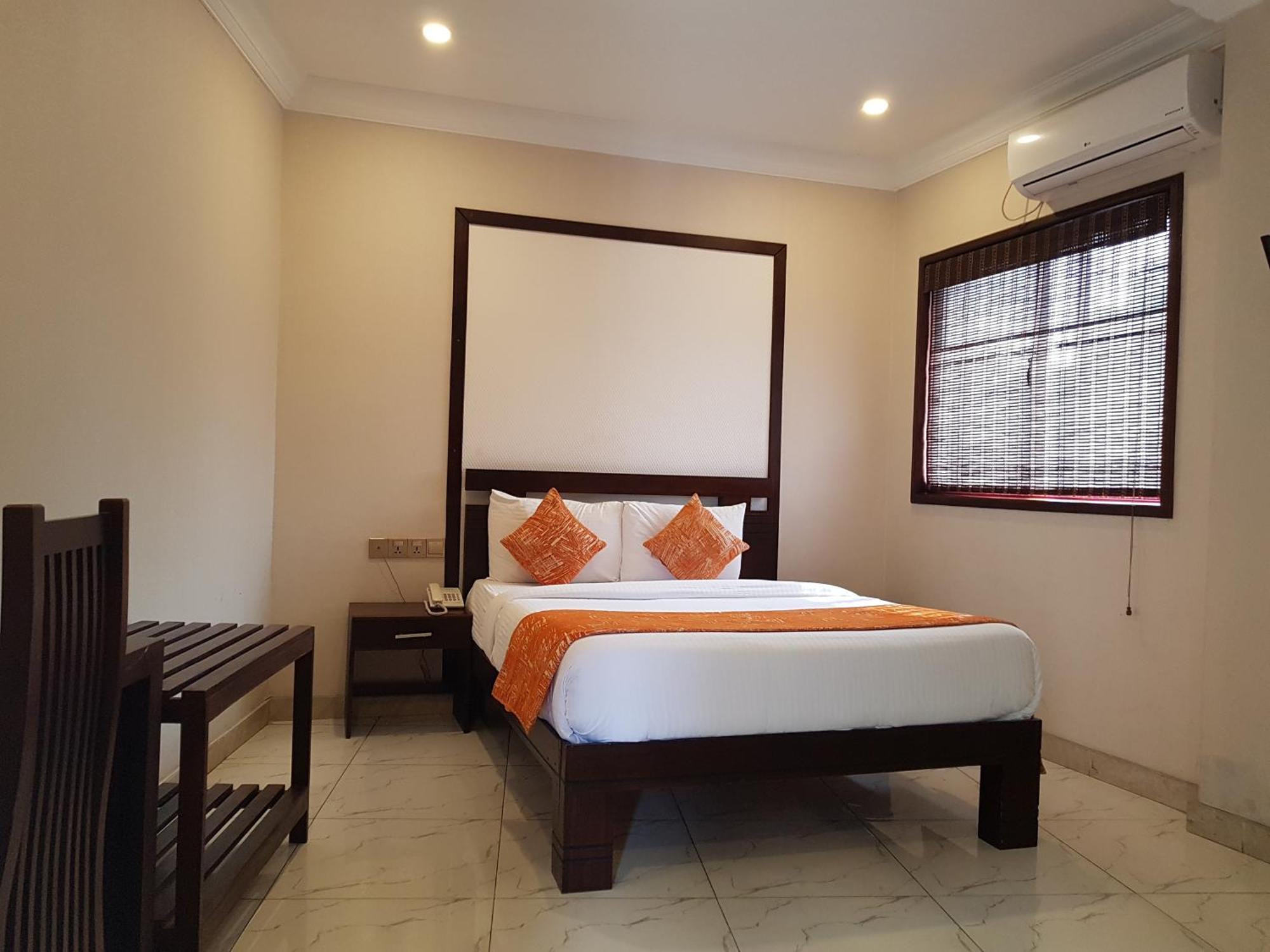 Hotel Galaxy 3*
