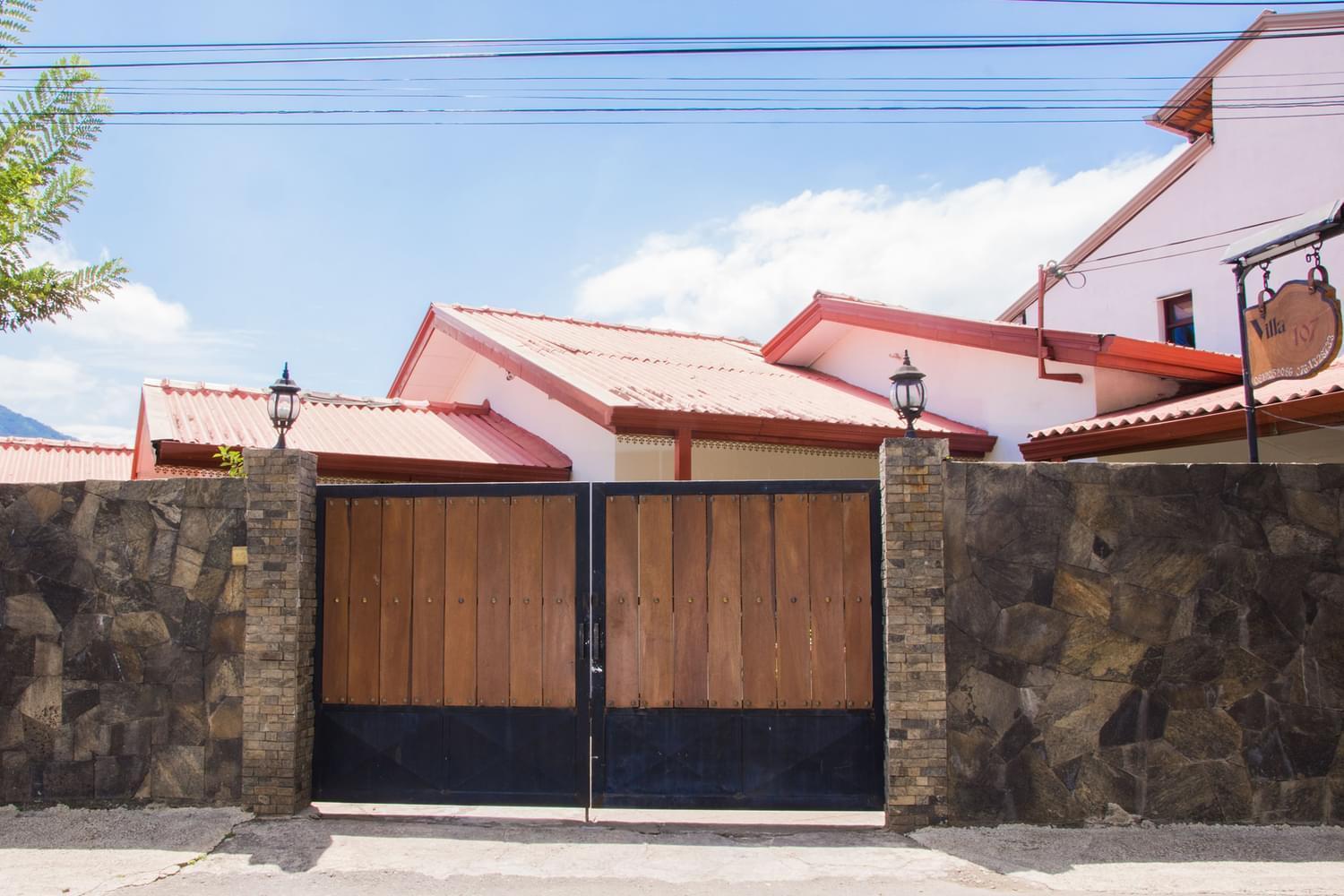 107 Guest house *