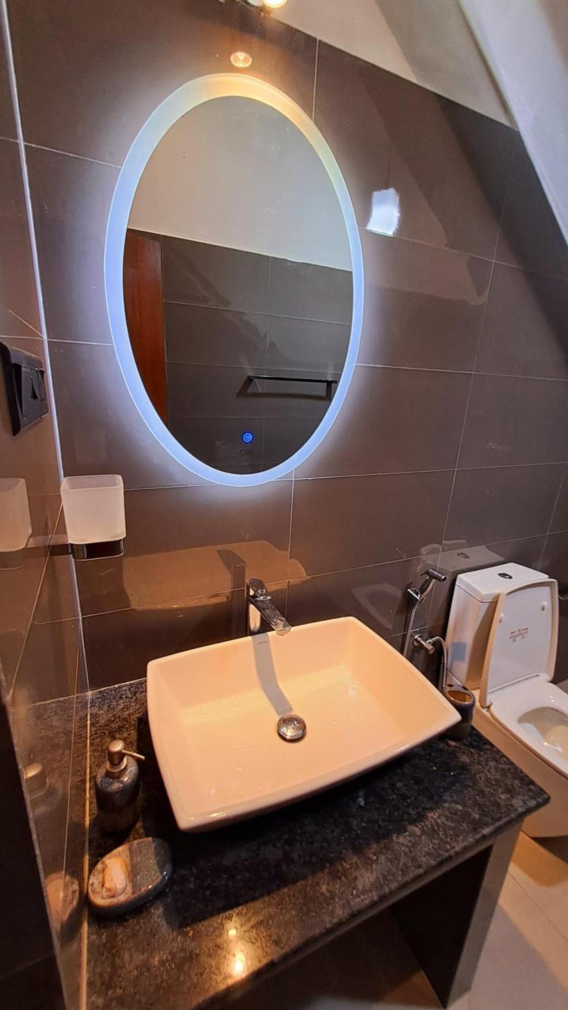 Hotel Golden Shower