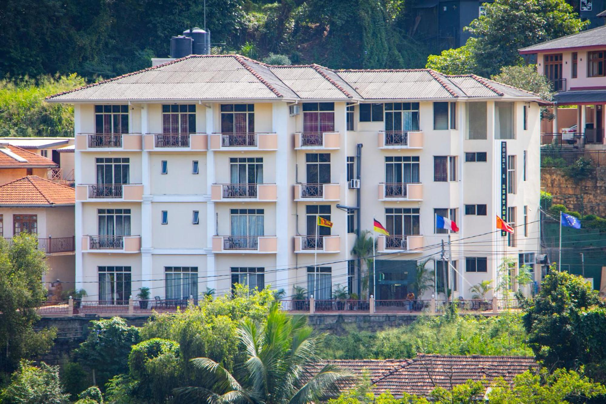 Lakefield Kandy